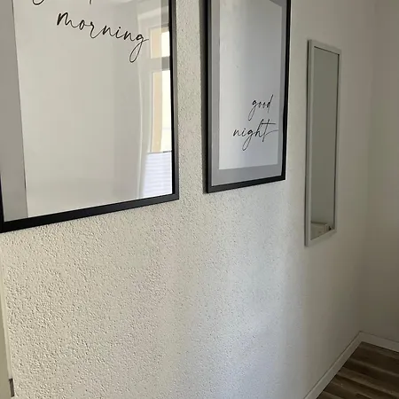 Apartment Pretty Sued *